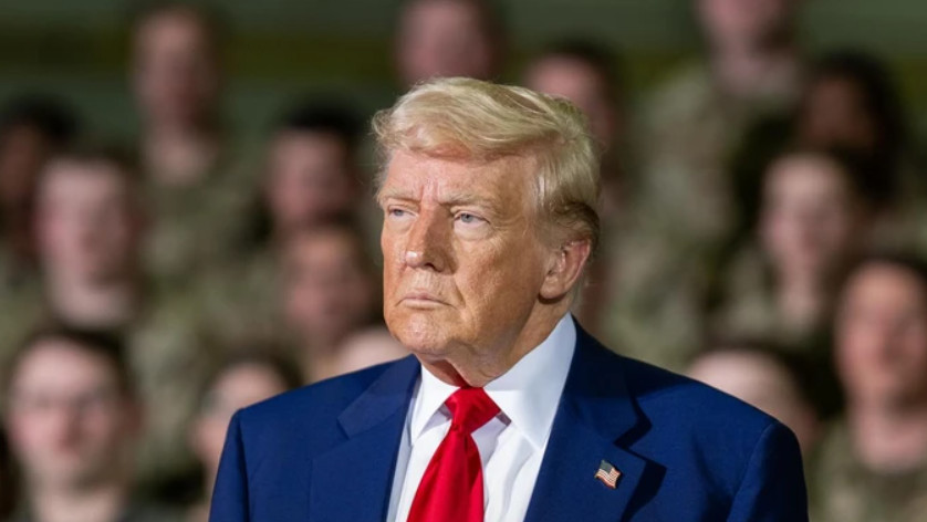 «Можливо, Зеленський переміг би», — Трамп заявив, що в Україні необхідно провести вибори