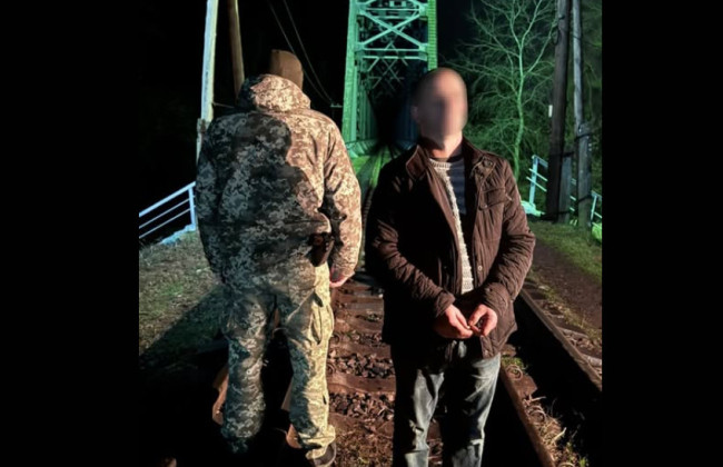 Йшов колією у напрямку України: на кордоні з Угорщиною затримали іноземця