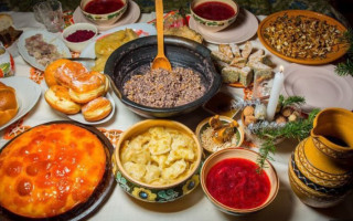 Сколько будет стоить рождественский стол в 2025 году