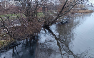 На Вінниччині стався викид мазуту в Ладижинське водосховище: проведено обшуки на ТЕС