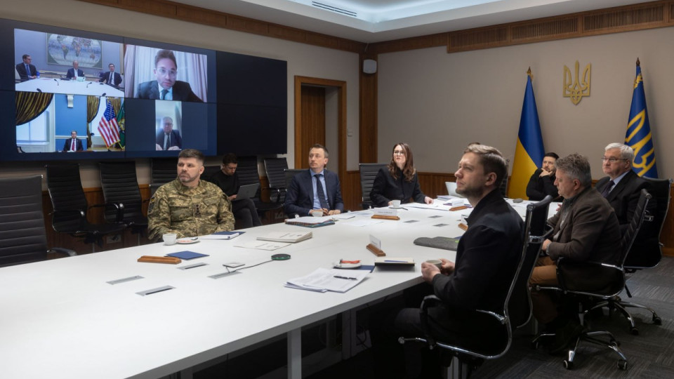 Зеленский провел первую встречу рабочей группы по восстановлению Украины с представителями США
