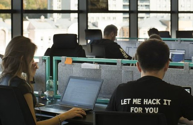 Уряд легалізував Bug Bounty в Україні та відкрив державні системи для «білих» хакерів