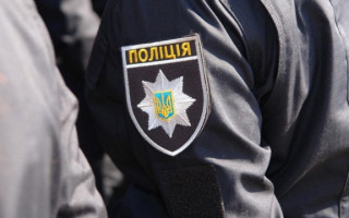 Біля Львова невідомий дрон влучив у будинок, хоч тривоги в регіоні не було: основна версія — замах