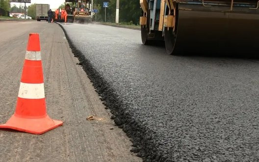 Правительство выделило 1,8 млрд грн на ремонт важных дорог в прифронтовых областях
