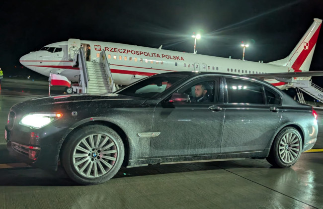 Чому президент Польщі під час візиту до Латвії поїхав з аеропорту брудним лімузином — реакція МЗС