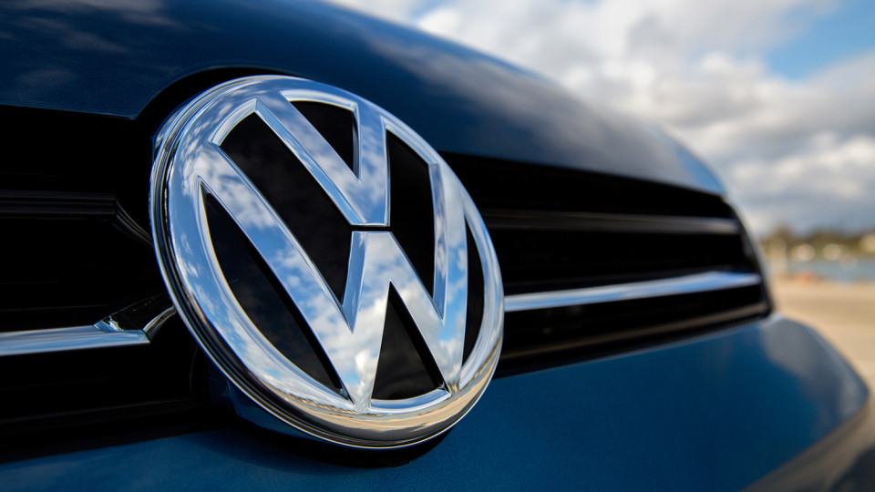 Volkswagen впервые за 88 лет останавливает производство на заводе в Германии