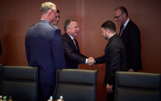 В Берлине переговоры Украины и США по мирному плану продолжатся в понедельник – СМИ