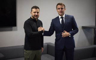 Зеленський подякував Макрону за підтримку України на тлі переговорів із США в Берліні