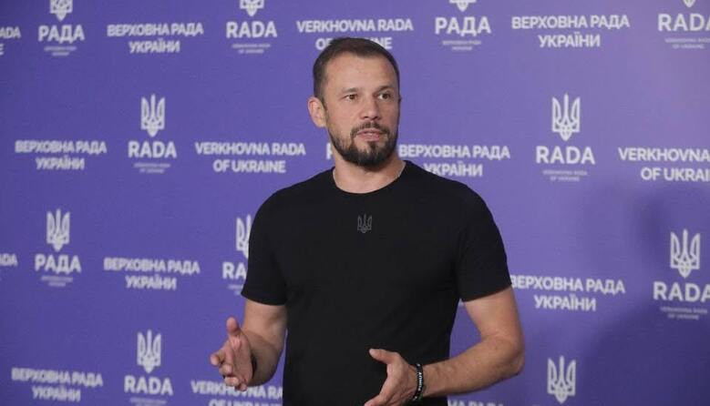 Повышение зарплат педагогам: Сергей Бабак уточнил, когда и на сколько вырастут выплаты