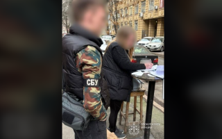 Нотариус зарегистрировала право собственности на здание в центре Киева без документов — ей сообщено о подозрении