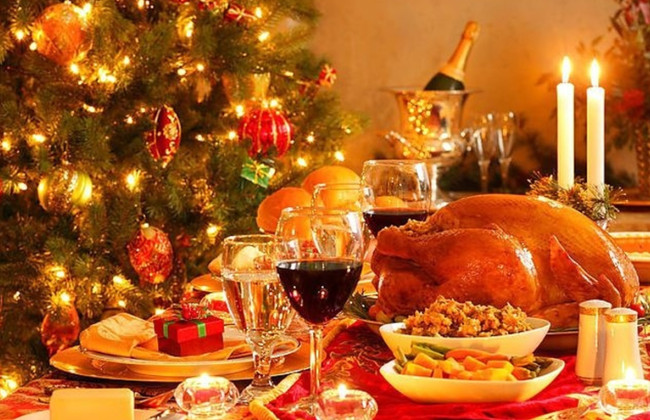 Новогодний стол подорожал на 10,7% – сколько стоит праздничное меню для семьи