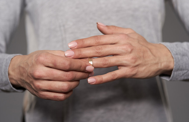 Судебная волокита из-за «пропавших документов»: Верховный Суд поставил точку в разводе длиной в два года