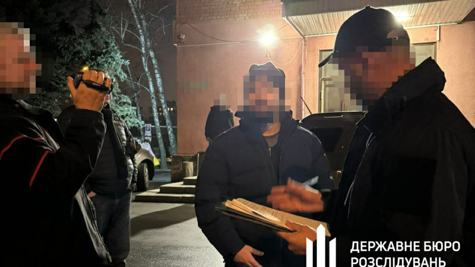 Правоохоронець з Чернівців допомогав переправляти ухилянтів за кордон за €7 тисяч — його затримали