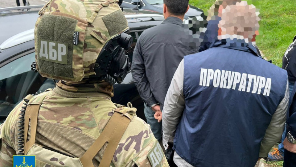 Во Львове судили таможенника, который помогал вывезти почти 2,5 кг золота — он заплатит штраф