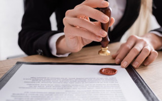 Нові правила для нотаріусів з 1 січня: як звітуватимуть про договори та спадщину з 2026 року