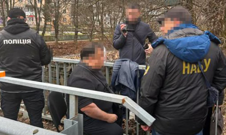 Апеляційна палата ВАКС збільшила розмір застави судді із Закарпаття Олександру Пелиху, викритого на хабарі
