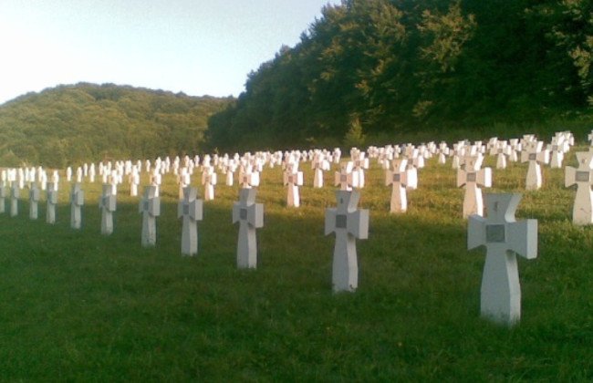 В Украине хотят урегулировать вопрос военных мемориальных кладбищ — сделан первый шаг