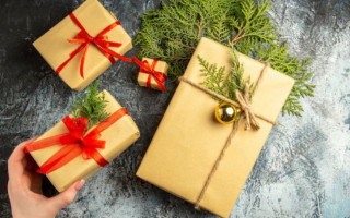 Роздратують Вогняного Коня — що категорично не можна дарувати на Новий рік-2026