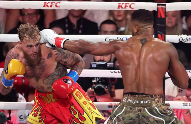 Ентоні Джошуа нокаутував блогера Джейка Пола у шоу в Маямі