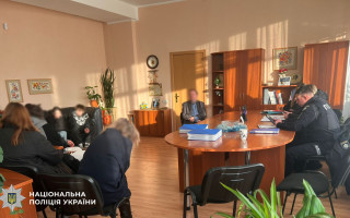 У Києві поліція притягнула до відповідальності батьків підлітків за бійку в школі