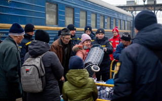 Продолжается эвакуация из прифронтовых территорий Украины – какие условия проживания предлагают переселенцам