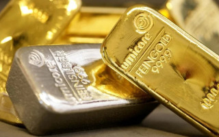 Цены на золото и серебро выросли до рекордных максимумов