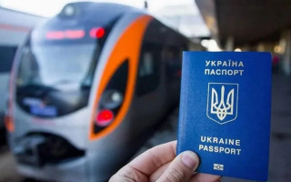 Проезжать границу станет быстрее – УЗ с 2026 года запустит ускоренный паспортный контроль