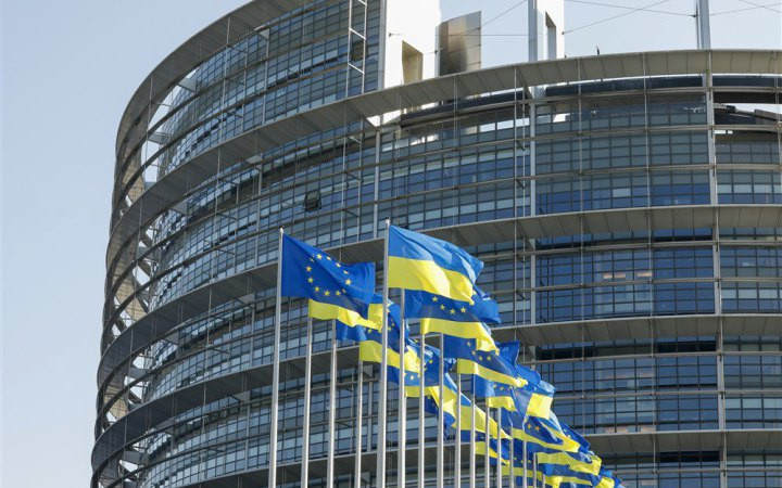 Совет ЕС продлил экономические санкции против России еще на полгода