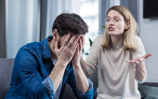Не міг спати і втратив самооцінку: суд покарав жінку за психологічне насильство над своїм чоловіком