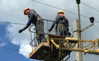 Кабмин разрешил передавать энергетическое оборудование операторам сетей без аукционов