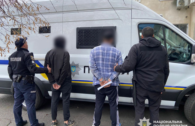 Незаконная переправка через границу и фиктивные справки: СБУ и Нацполиция сообщили о серии задержаний