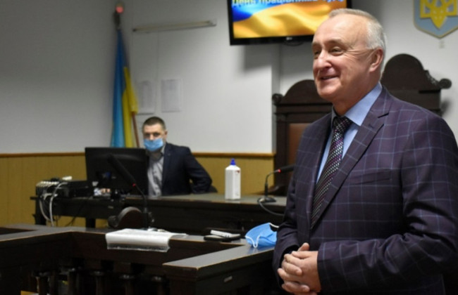 «Взятка» в 3 гривны и угрозы увольнением: ВСП обратится в ОГП из-за давления на судью Жмеринского суда