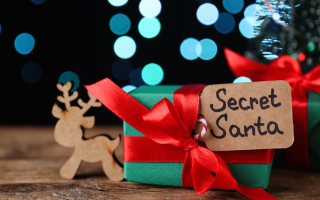 Таємний Санта: прості правила та ідеї подарунків, які подобаються всім