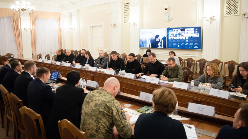 Из 19 населенных пунктов Донецкой области объявили обязательную эвакуацию детей