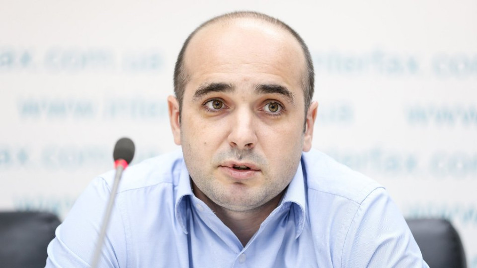 Кабмин отстранил главу Гослекслужбы Романа Исаенко