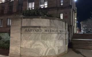 У США колишній керівник моргу Гарварду отримав 8 років в’язниці за торгівлю частинами тіл донорів