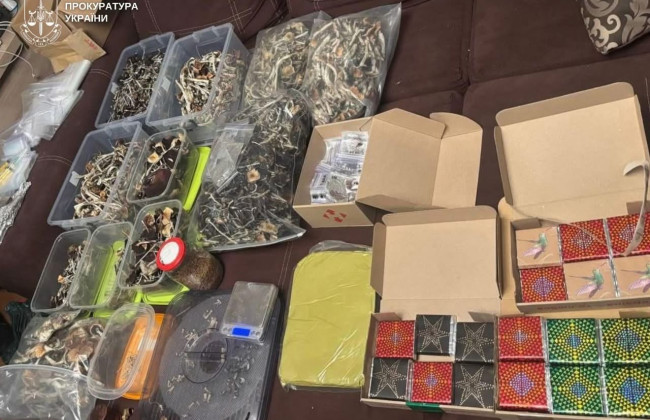 У Києві викрили продаж шоколаду з психотропними грибами