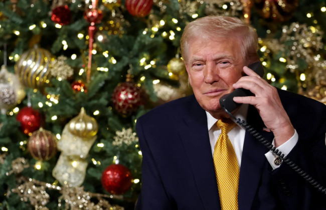 Трамп пожартував дітям, що перевірить, щоб «поганий Санта» не «проникнув» в США