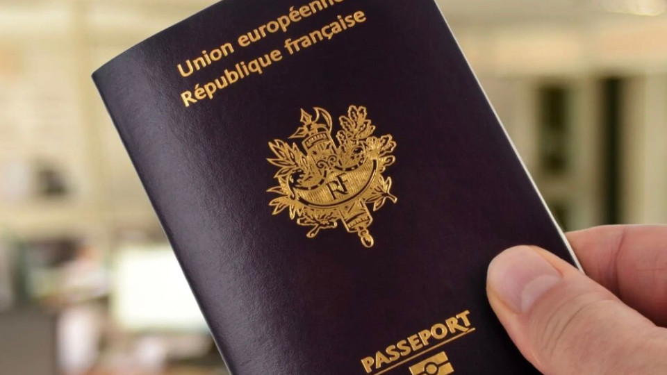 Громадянство – після іспиту: з нового року у Франції почнуть діяти нові вимоги для іноземців