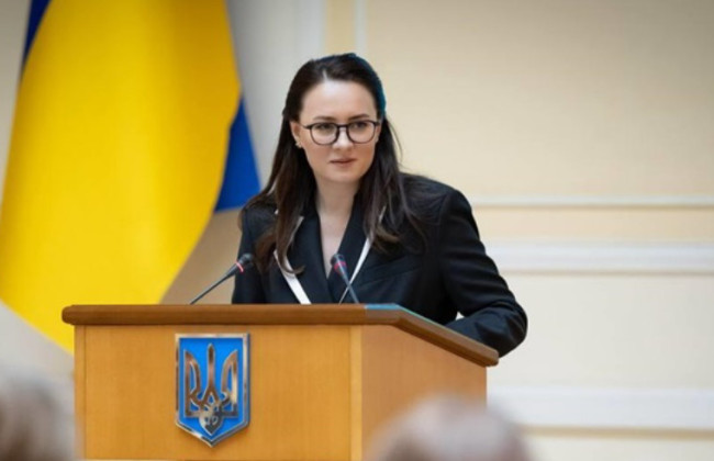 З січня 2026 року заробітну плату педагогам підвищать на 30%, — Юлія Свириденко