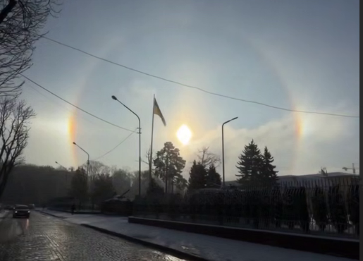 Над Львовом на Різдво зафіксували рідкісне природне явище – фото