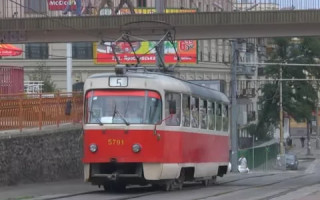 У Києві через відсутність напруги змінили рух трамваїв і тролейбусів – що потрібно знати пасажирам