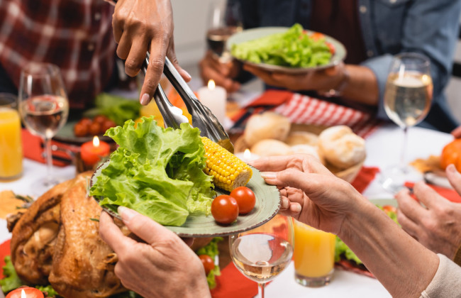 Коли найкраще вечеряти, щоб не набирати вагу: вчені назвали оптимальний час