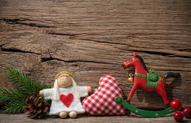 Рік Червоного Вогняного Коня: які прикраси обов’язково мають бути на ялинці у 2026 році