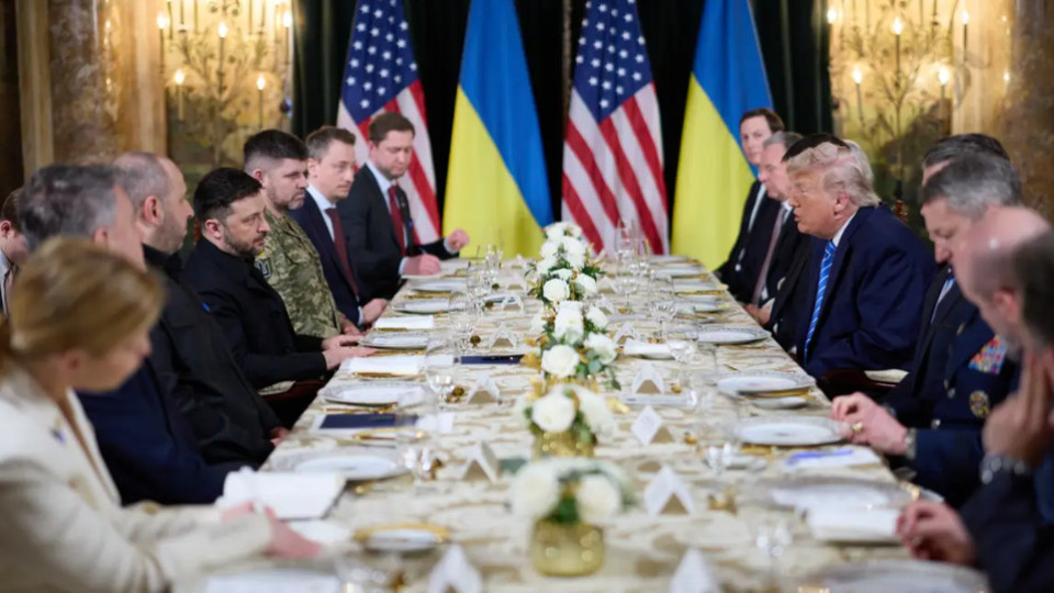 Кто представлял США и Украину на переговорах: состав делегаций и неформальные детали