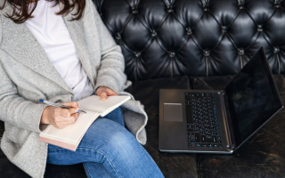 Чи потрібно переукладати договір на добровільні пенсійні внески у 2026 році