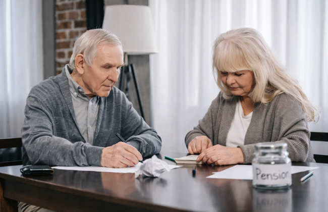 Скільки страхового стажу потрібно для виходу на пенсію у 60 років у 2026 році