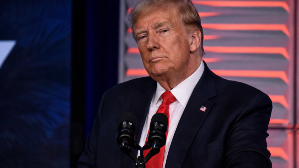 Скандал с Кеннеди-центром: Трампу хотят запретить называть объекты США в свою честь