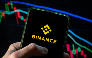 Binance призупиняє виведення коштів на банківські картки для користувачів з України