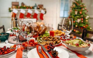 Як уникнути харчових отруєнь на Новий рік: ключові правила святкового столу